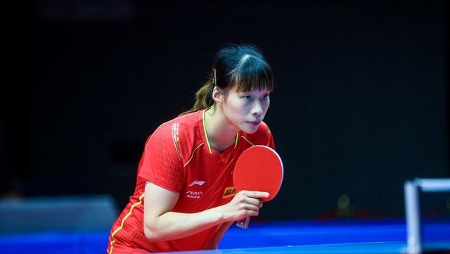 花往往比进 花往往比进